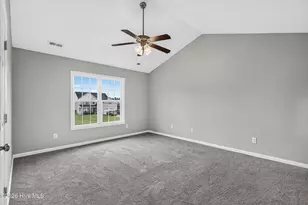 115 Dukes Lake Cir, Richlands, NC 28574 - Photo 9