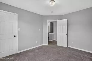 115 Dukes Lake Cir, Richlands, NC 28574 - Photo 17