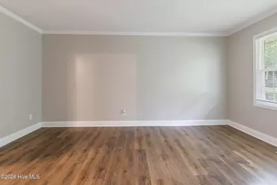 614 Wedgewood Road, Whiteville, NC 28472 - Photo 5