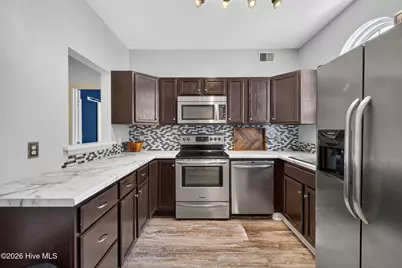 719 Bragg Drive #Apt B, Wilmington, NC 28412 - Photo 5
