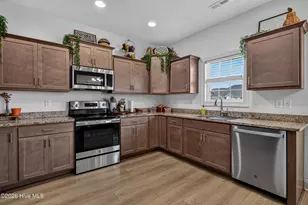 278 Crossroads Store Dr, Jacksonville, NC 28546 - Photo 11