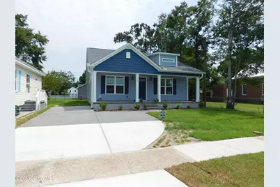 710 N B Street, Bridgeton, NC 28519 - Photo 1