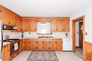 5233 Sharon Acres Rd, Elm City, NC 27822 - Photo 9