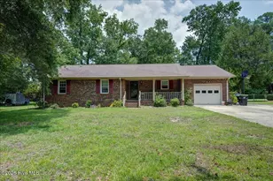 1412 Oxford Ln, New Bern, NC 28562 - Photo 1