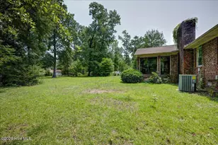 1412 Oxford Ln, New Bern, NC 28562 - Photo 5