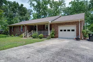 1412 Oxford Ln, New Bern, NC 28562 - Photo 3