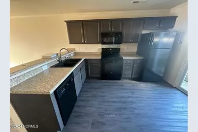 426 Sullivan Loop Road, Midway Park, NC 28544 - Photo 5