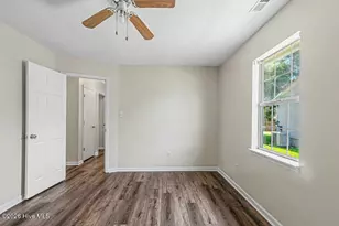 828 S Dogwood Ln, Swansboro, NC 28584 - Photo 13