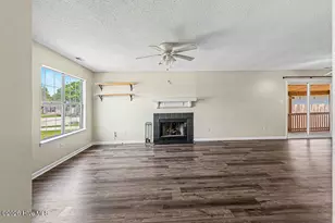 828 S Dogwood Ln, Swansboro, NC 28584 - Photo 5