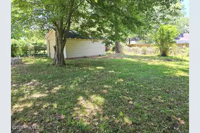 207 Sherwood Road, Jacksonville, NC 28540 - Photo 23
