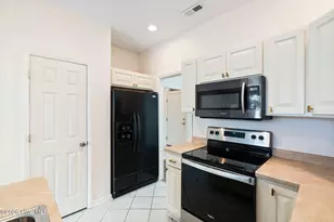 1009 Avenshire Cir, Wilmington, NC 28412 - Photo 11