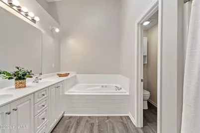 4126 Breezewood Drive #Apt 202, Wilmington, NC 28412 - Photo 19