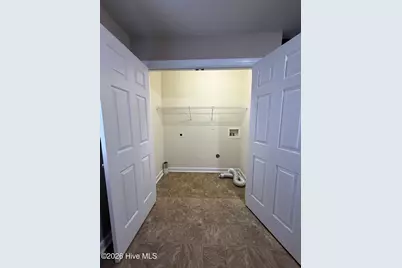 110 Ashwood Drive, Jacksonville, NC 28546 - Photo 5