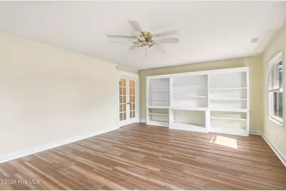 1011 Pelican Drive, New Bern, NC 28560 - Photo 9