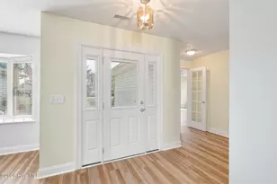 1011 Pelican Dr, New Bern, NC 28560 - Photo 5