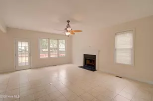318 Osprey Point Dr, Sneads Ferry, NC 28460 - Photo 11