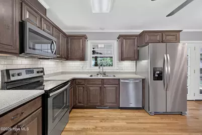 319 Silva Terra Drive, Wilmington, NC 28412 - Photo 9