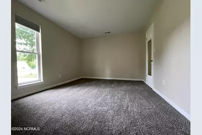 17 Lakewood Court, Jacksonville, NC 28546 - Photo 5