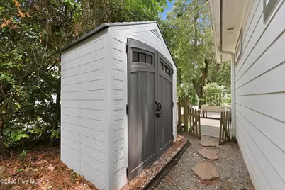 109 Noyes Avenue, Morehead City, NC 28557 - Photo 41