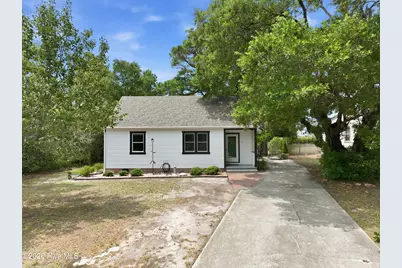 109 Noyes Avenue, Morehead City, NC 28557 - Photo 1