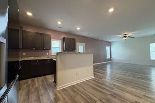 302 E Franck St, Richlands, NC 28574 - Photo 7