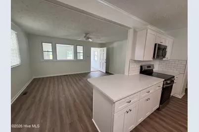208 Regalwood Drive, Jacksonville, NC 28546 - Photo 5