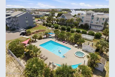 400 Virginia Avenue #305-B, Carolina Beach, NC 28428 - Photo 9