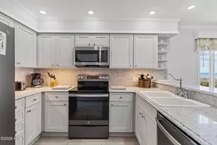 104 Ocean Blvd E, Holden Beach, NC 28462 - Photo 9