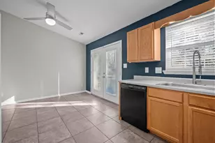 218 Winterberry Ct, Jacksonville, NC 28540 - Photo 9