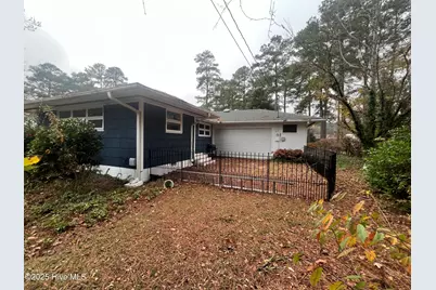 1117 S 1st Street, Smithfield, NC 27577 - Photo 9