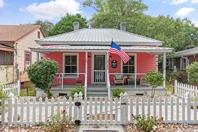 209 W St George Street, Southport, NC 28461 - Photo 7