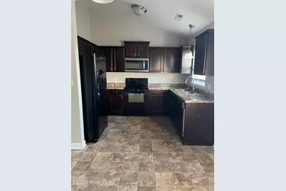 400 Duncan Drive S, Richlands, NC 28574 - Photo 13