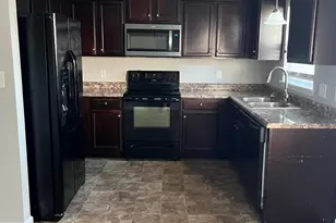 400 Duncan Dr S, Richlands, NC 28574 - Photo 13