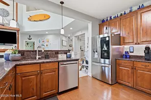 402 Canoe Ln, Swansboro, NC 28584 - Photo 15