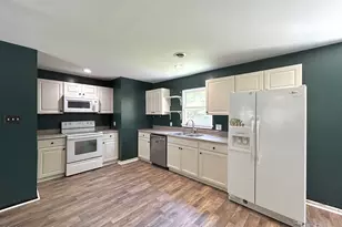 508 Thyme Ct, Jacksonville, NC 28540 - Photo 13