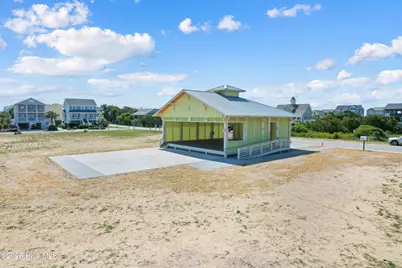 214 Brunswick Avenue W, Holden Beach, NC 28462 - Photo 91