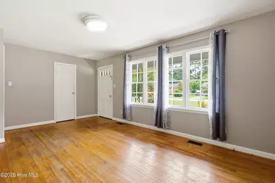 3020 Madison Avenue, New Bern, NC 28562 - Photo 5