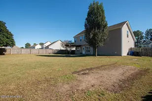 218 Maidstone Dr, Richlands, NC 28574 - Photo 37
