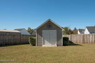 218 Maidstone Dr, Richlands, NC 28574 - Photo 35