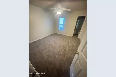300 Pinegrove Court, Jacksonville, NC 28546 - Photo 7