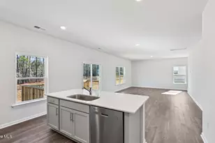 3065 Platinum Cir, West End, NC 27376 - Photo 9
