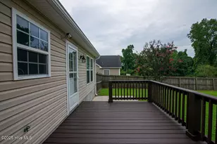 202 Cottage Brook Ct, Richlands, NC 28574 - Photo 25