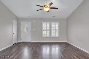 202 Cottage Brook Ct, Richlands, NC 28574 - Photo 5