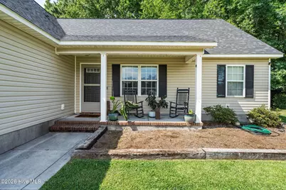 131 Woodbury Farm Drive, Jacksonville, NC 28540 - Photo 3