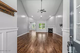 125 Bridgeport Dr, Sneads Ferry, NC 28460 - Photo 3
