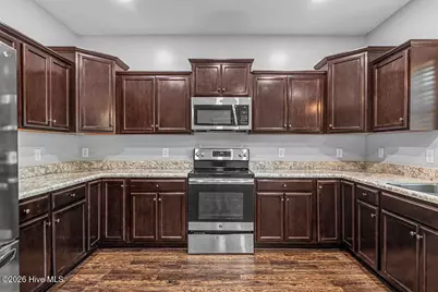 125 Bridgeport Drive, Sneads Ferry, NC 28460 - Photo 9