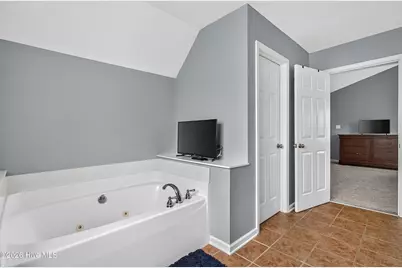 300 Londonberry Lane, Jacksonville, NC 28540 - Photo 27