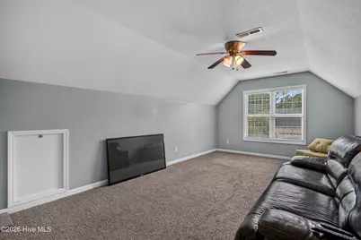 300 Londonberry Lane, Jacksonville, NC 28540 - Photo 37