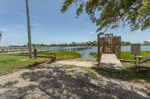 2001 Oakland Dr SW, Ocean Isle Beach, NC 28469 - Photo 33