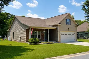 135 Dean Dr, Chocowinity, NC 27817 - Photo 1